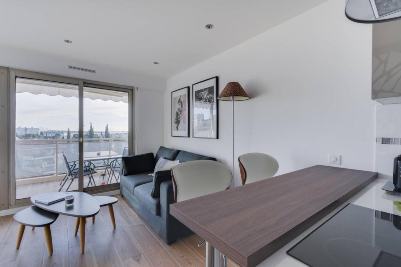 Apartment We Cannes ! Terrace Sea View Swimming Pool Car Park Cannes Center *
